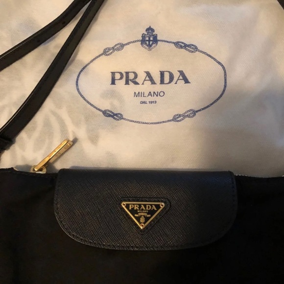 Authentic Prada Tessuto Saffiano Nylon Crossbody - Picture 3 of 8